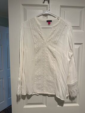 Vince Camuto white Lace-Trim V-Neck Blouse